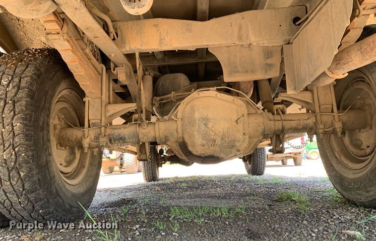 image for item LH9584 1989 Ford F350  utility bed pickup truck