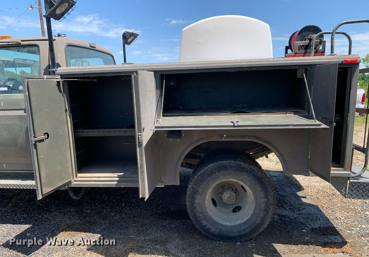 image for item LH9584 1989 Ford F350  utility bed pickup truck