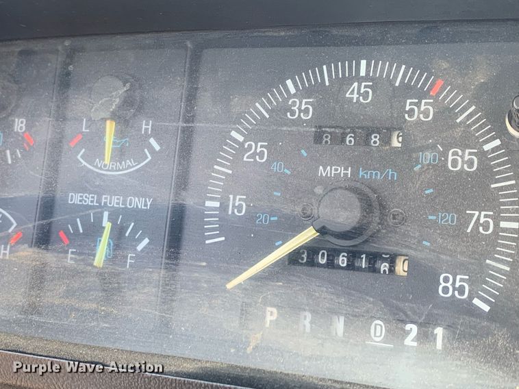 image for item LH9584 1989 Ford F350  utility bed pickup truck