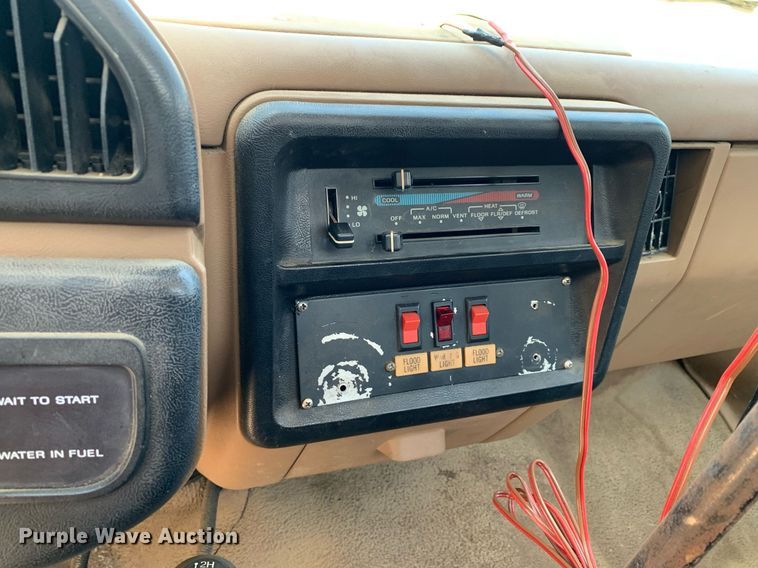 image for item LH9584 1989 Ford F350  utility bed pickup truck