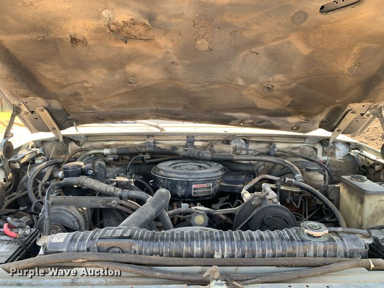 image for item LH9584 1989 Ford F350  utility bed pickup truck