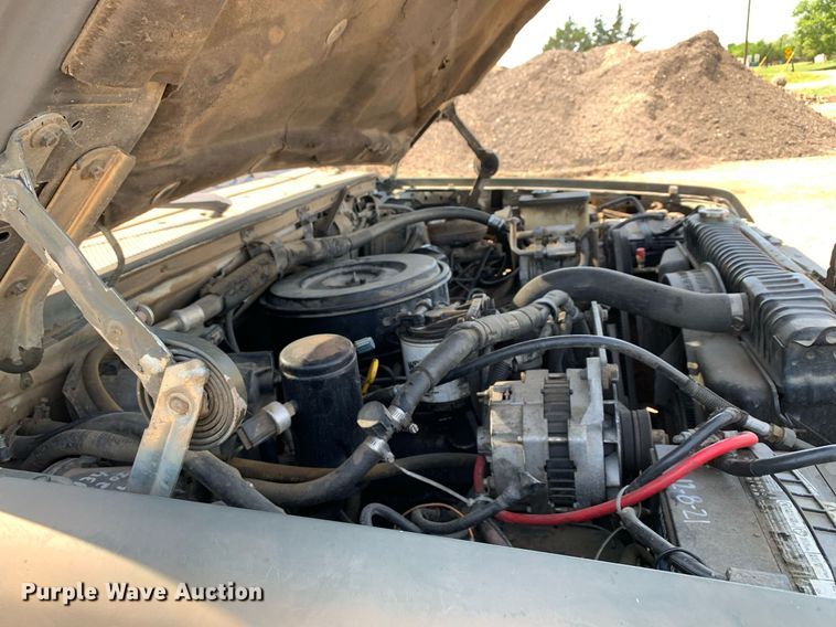 image for item LH9584 1989 Ford F350  utility bed pickup truck