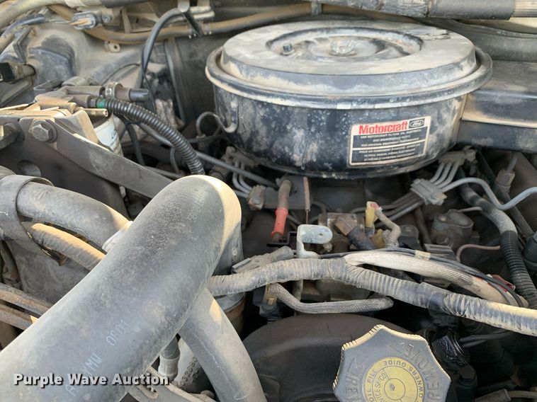 image for item LH9584 1989 Ford F350  utility bed pickup truck