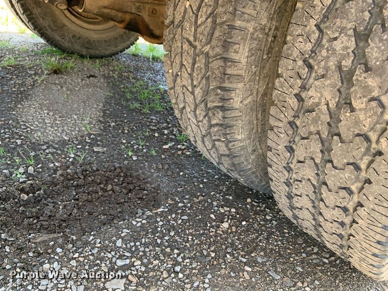 image for item LH9584 1989 Ford F350  utility bed pickup truck