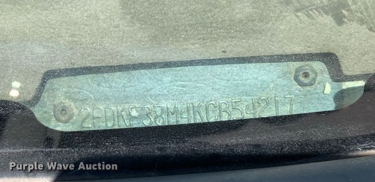 image for item LH9584 1989 Ford F350  utility bed pickup truck