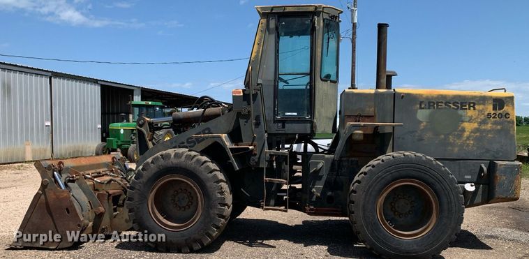 image for item LH9585 1991 Dresser 520C  wheel loader