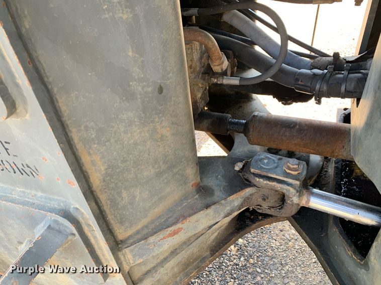 image for item LH9585 1991 Dresser 520C  wheel loader