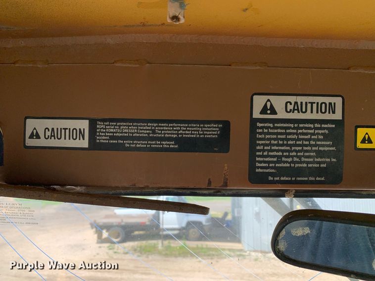 image for item LH9585 1991 Dresser 520C  wheel loader