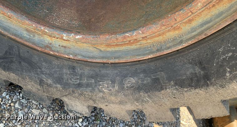 image for item LH9585 1991 Dresser 520C  wheel loader