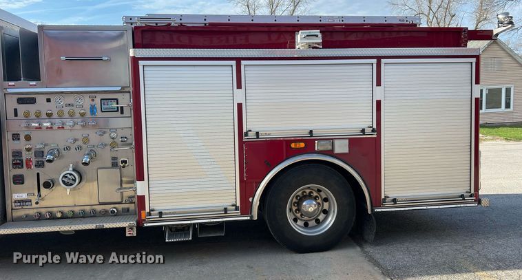 image for item LI9585 2005 American LaFrance Eagle  pumper fire truck