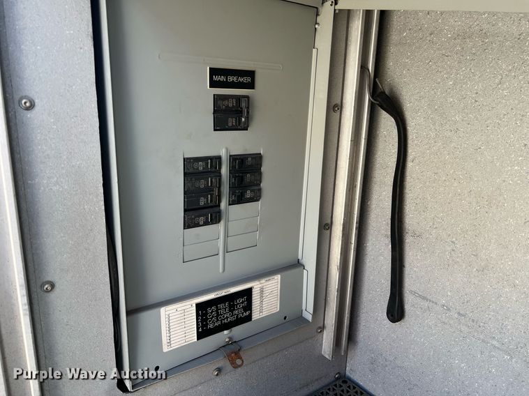 image for item LI9585 2005 American LaFrance Eagle  pumper fire truck