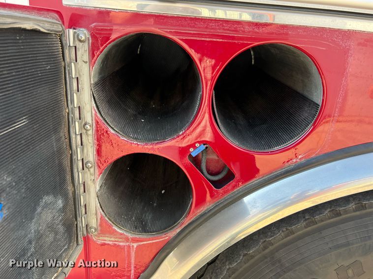 image for item LI9585 2005 American LaFrance Eagle  pumper fire truck