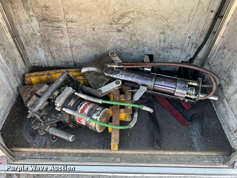 image for item LI9585 2005 American LaFrance Eagle  pumper fire truck