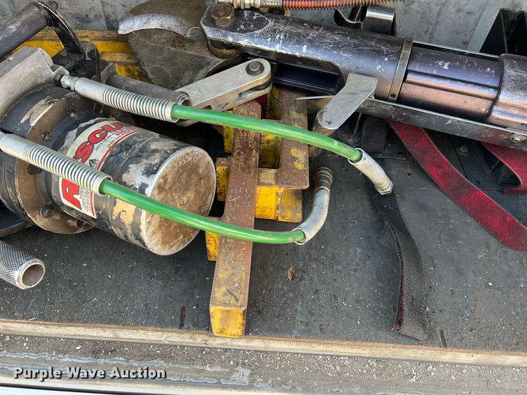 image for item LI9585 2005 American LaFrance Eagle  pumper fire truck