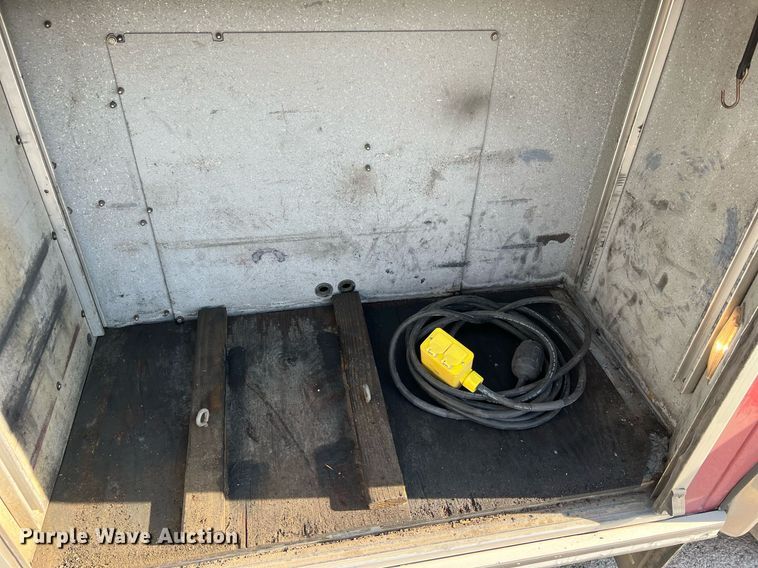 image for item LI9585 2005 American LaFrance Eagle  pumper fire truck