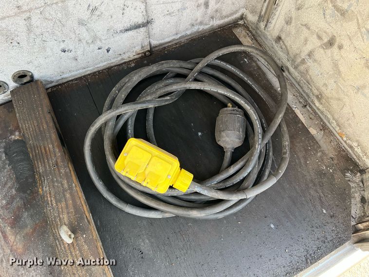 image for item LI9585 2005 American LaFrance Eagle  pumper fire truck