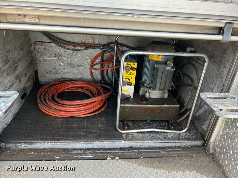 image for item LI9585 2005 American LaFrance Eagle  pumper fire truck