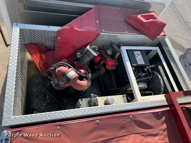 image for item LI9585 2005 American LaFrance Eagle  pumper fire truck