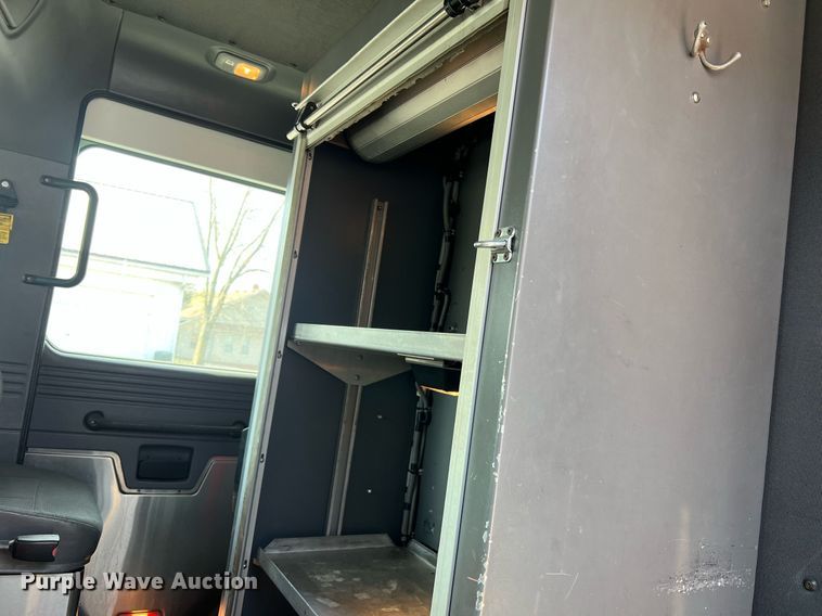 image for item LI9585 2005 American LaFrance Eagle  pumper fire truck