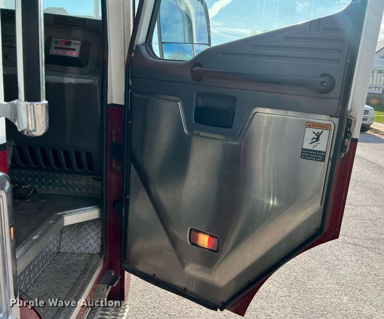 image for item LI9585 2005 American LaFrance Eagle  pumper fire truck