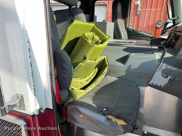 image for item LI9585 2005 American LaFrance Eagle  pumper fire truck