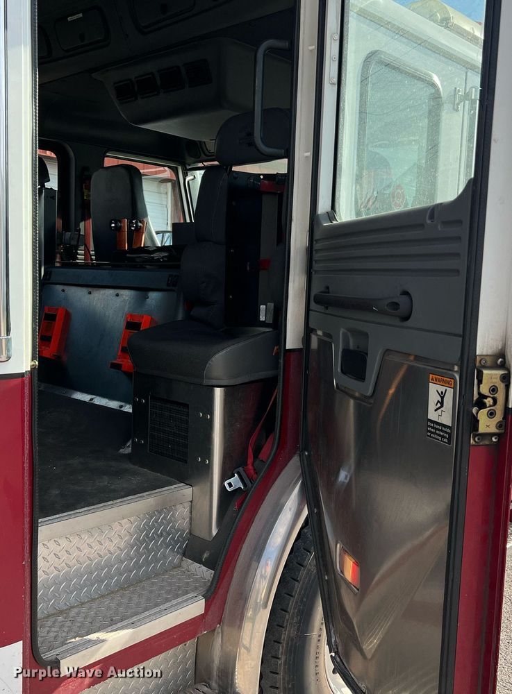 image for item LI9585 2005 American LaFrance Eagle  pumper fire truck