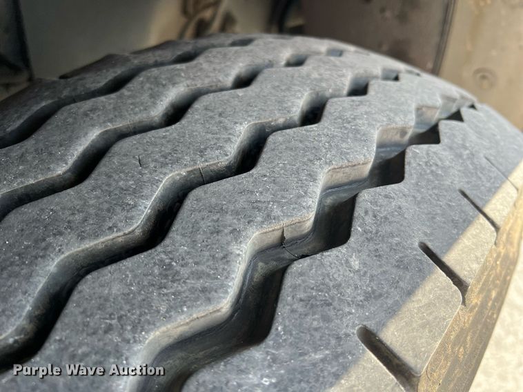 image for item LI9585 2005 American LaFrance Eagle  pumper fire truck