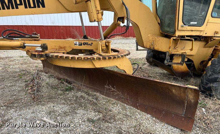 image for item LI9588 Champion 710A Series III  motor grader