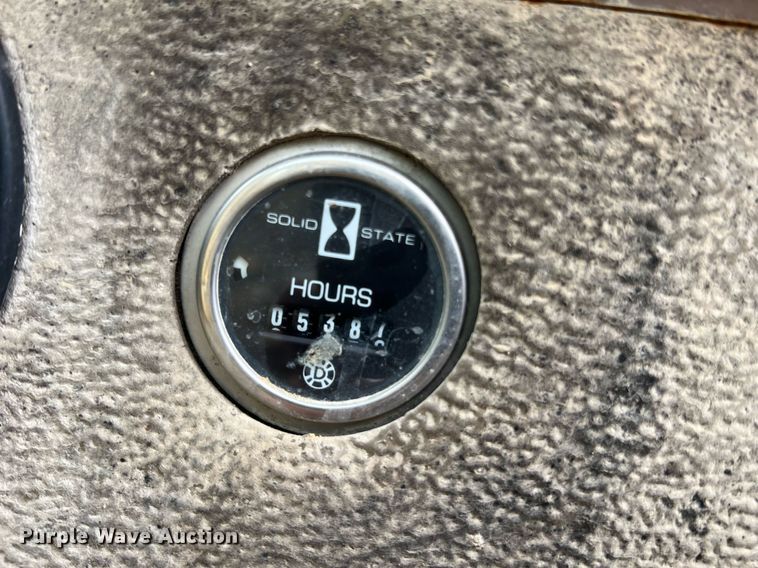 image for item LI9588 Champion 710A Series III  motor grader