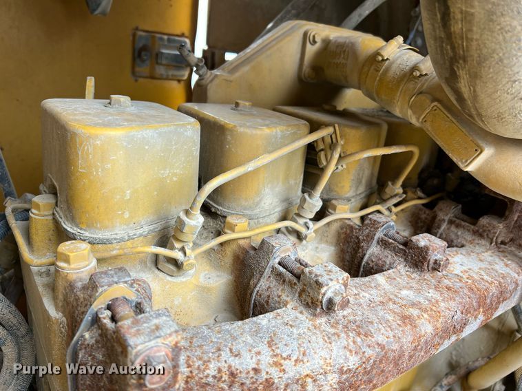 image for item LI9588 Champion 710A Series III  motor grader