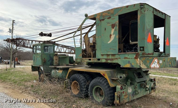 image for item LI9589 1964 American 2360  crane