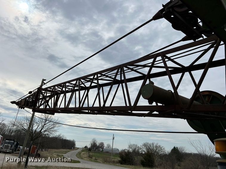 image for item LI9589 1964 American 2360  crane