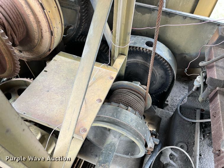 image for item LI9589 1964 American 2360  crane