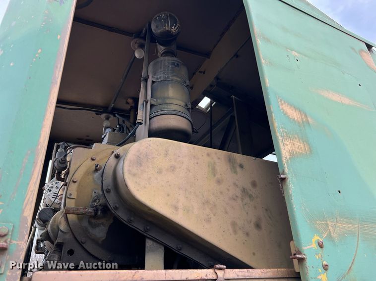 image for item LI9589 1964 American 2360  crane