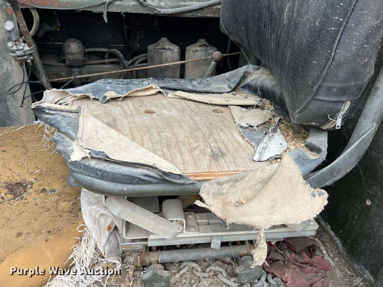 image for item LI9589 1964 American 2360  crane