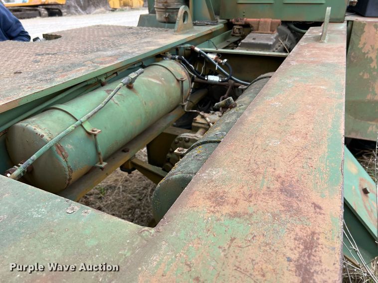 image for item LI9589 1964 American 2360  crane