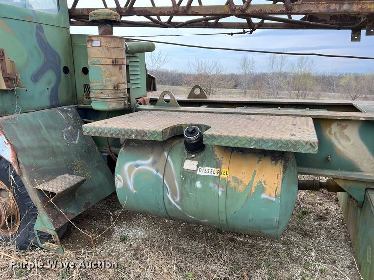 image for item LI9589 1964 American 2360  crane