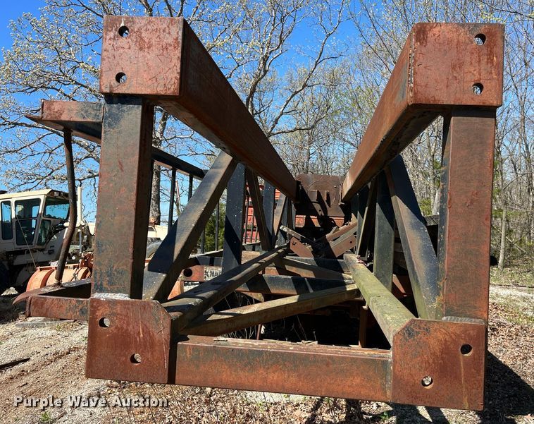 image for item LI9589 1964 American 2360  crane