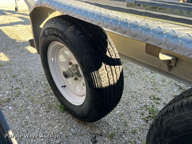 image for item LI9592 2008 McClain Trailers ATT2052  boat trailer