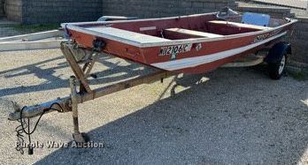 image for item LI9593 1988 Lowe  boat