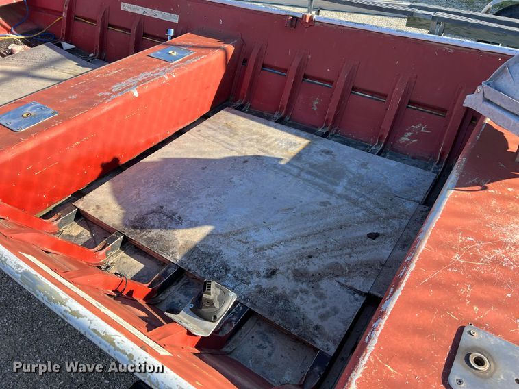 image for item LI9593 1988 Lowe  boat