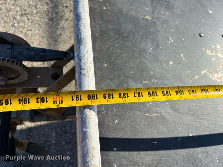 image for item LI9593 1988 Lowe  boat