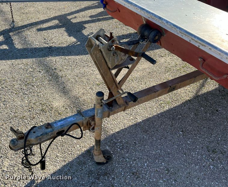 image for item LI9593 1988 Lowe  boat