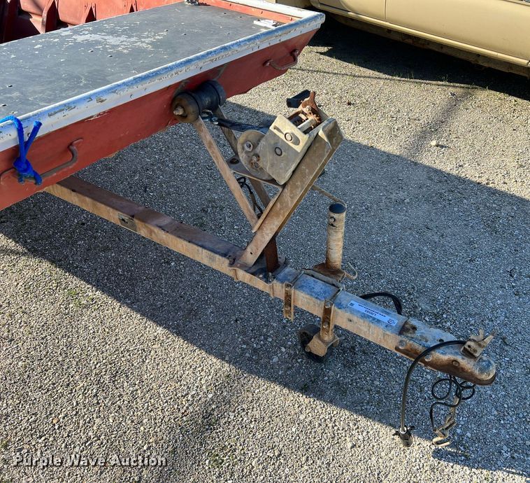 image for item LI9593 1988 Lowe  boat