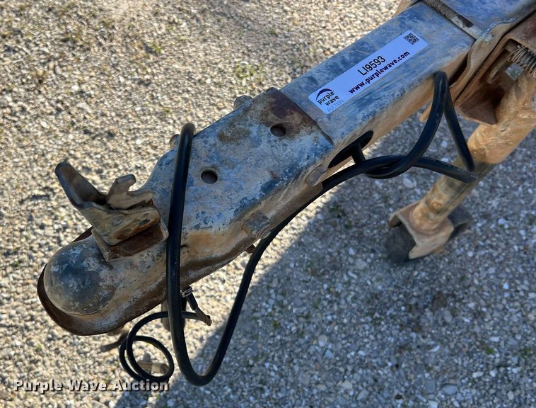 image for item LI9593 1988 Lowe  boat