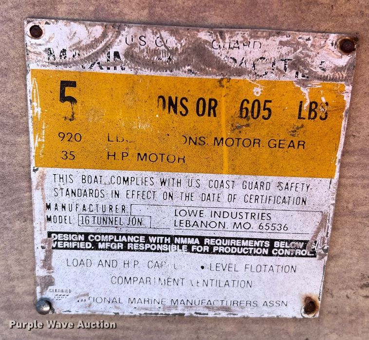 image for item LI9593 1988 Lowe  boat