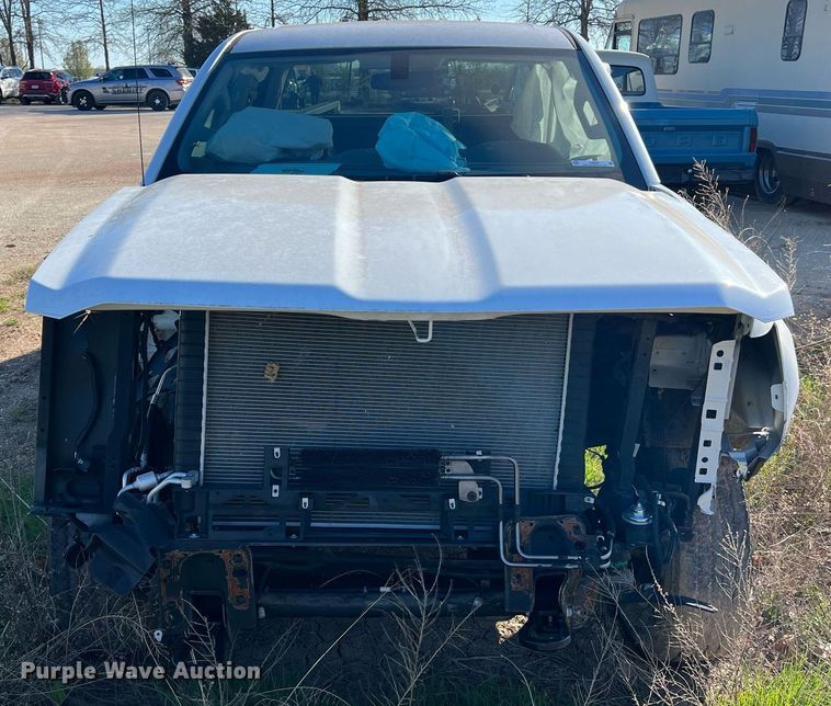 image for item LI9594 2016 Chevrolet Silverado 2500HD  Crew Cab pickup truck