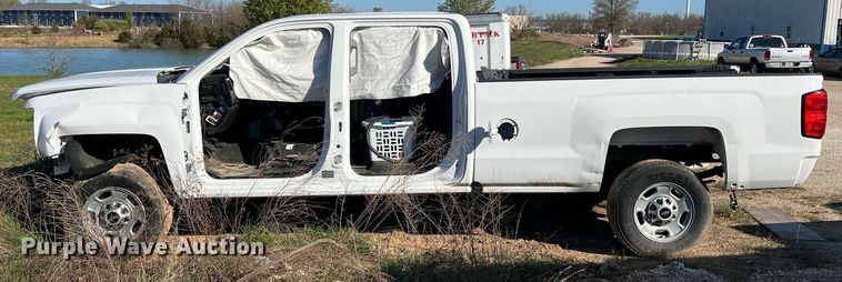 image for item LI9594 2016 Chevrolet Silverado 2500HD  Crew Cab pickup truck