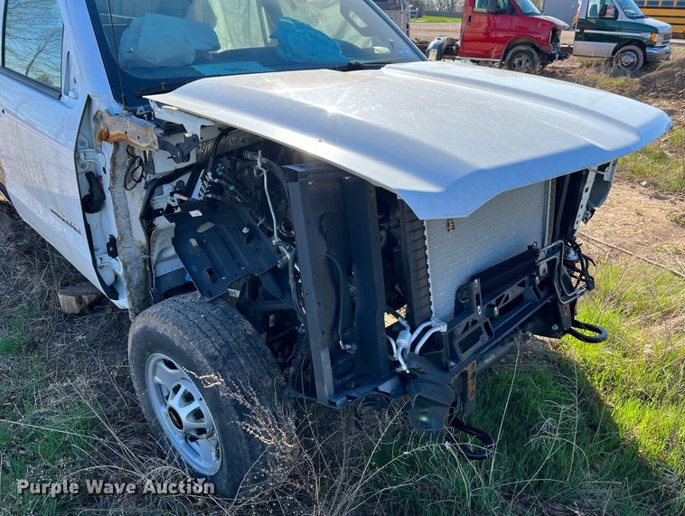 image for item LI9594 2016 Chevrolet Silverado 2500HD  Crew Cab pickup truck