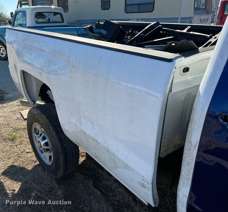 image for item LI9594 2016 Chevrolet Silverado 2500HD  Crew Cab pickup truck